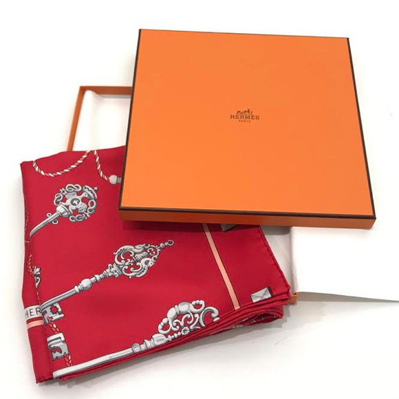 Hermes Accessories - Hermes Les Cles Classic Silk Scarf 90 cm